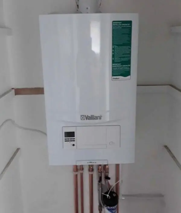 Vaillant ecoTEC Pro boiler installation with copper pipework