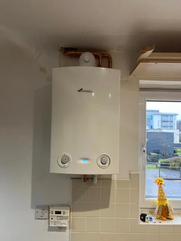 Worcester Bosch Greenstar Ri boiler installation in kitchen